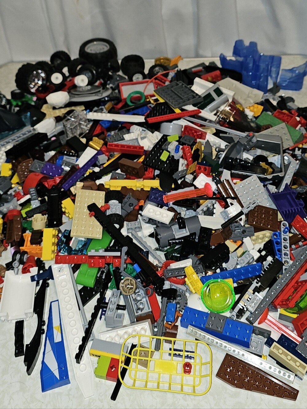 13pounds Of Lego Building Blocks And Alot Of Other Lego Items - Picture 4 of 9